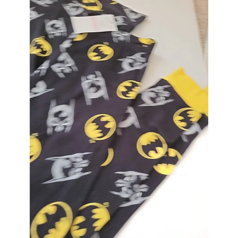Batman Size 10 2 Piece Pajama Set Short Sleeve‎ & Pants NEW Comics Sleepwear